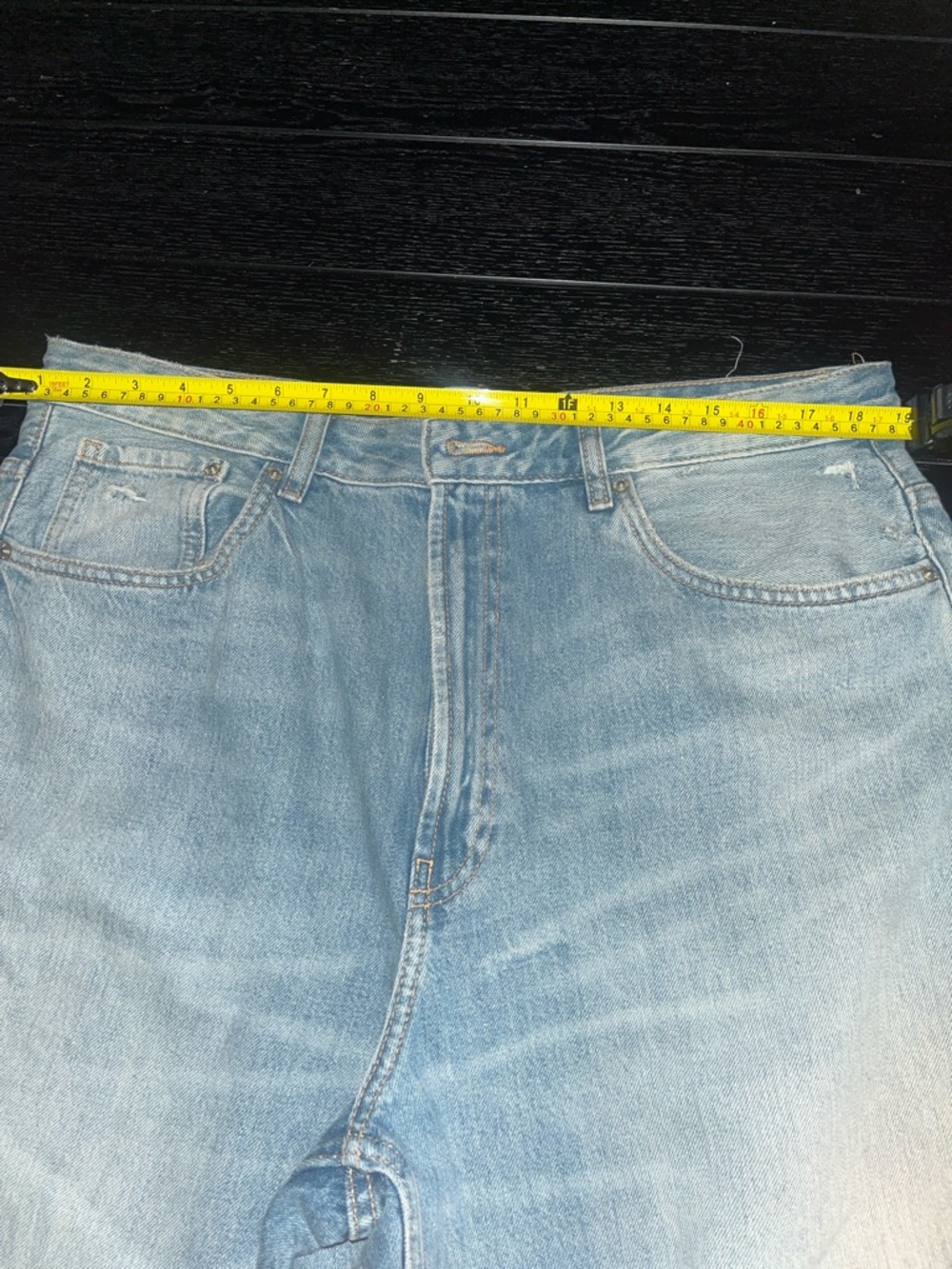 Zara TRF MID-RISE BAGGY
BALLOON JEANS - Picture 10 of 12